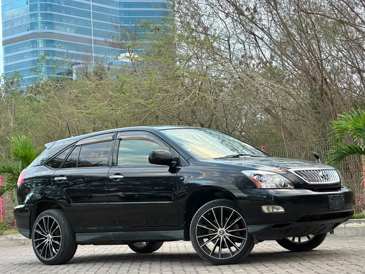 Toyota Harrier 240G